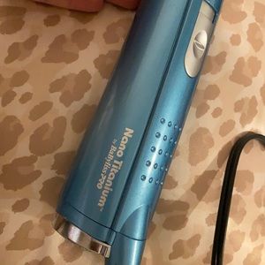 Babyliss pro mano titanium rotating brush!